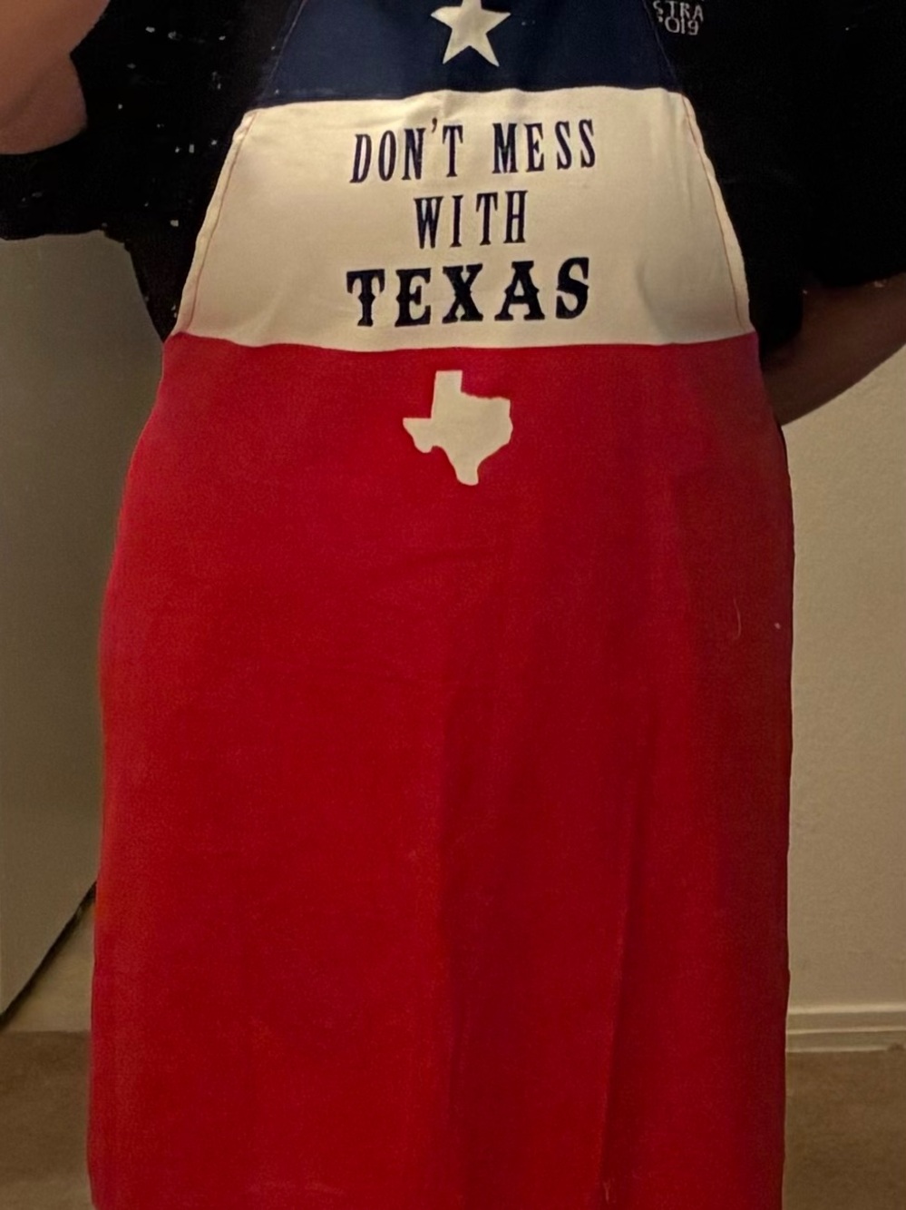 NWOT! Don't Mess With Texas Red & Navy Apron